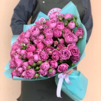 Букет из кустовых розовых роз артикул  2142