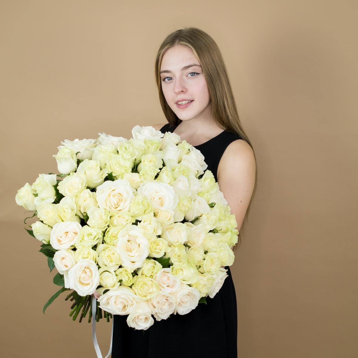 Розы белые (Эквадор) 40 см